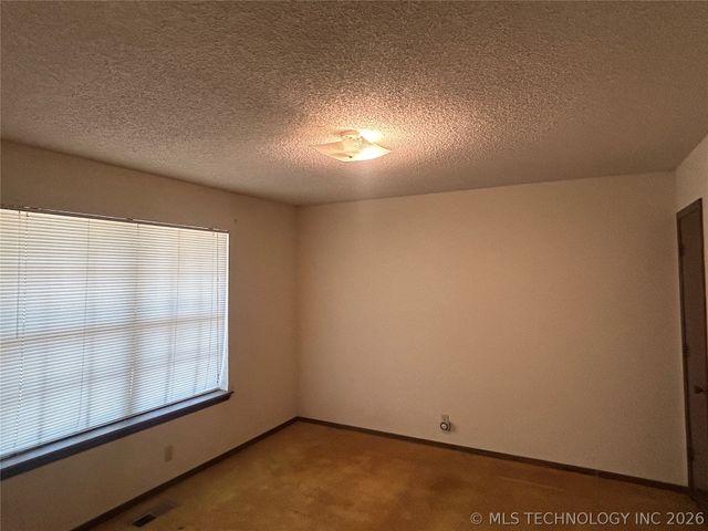 7918 E 77th Street, Tulsa, OK 74133