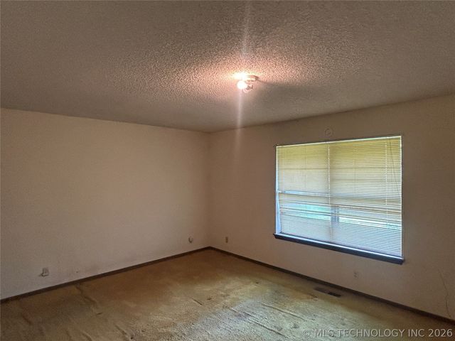 7918 E 77th Street, Tulsa, OK 74133