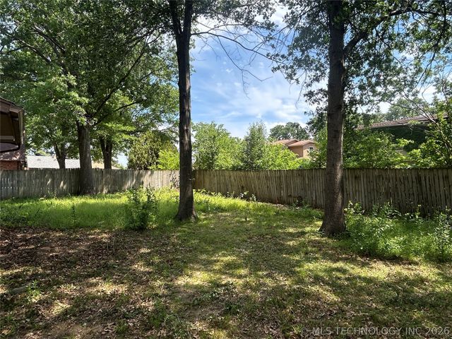 7918 E 77th Street, Tulsa, OK 74133