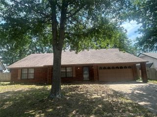 7918 E 77th Street, Tulsa, OK 74133