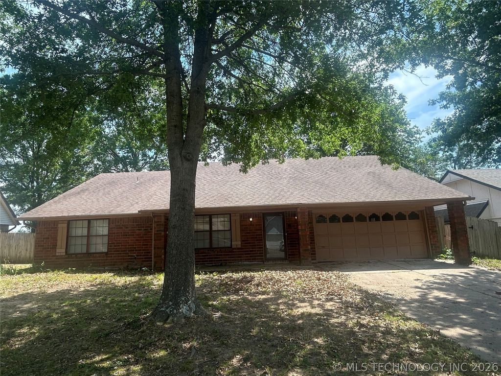 7918 E 77th Street, Tulsa, OK 74133