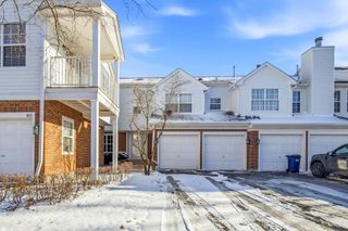 883 Sparta Court, Vernon Hills, IL 60061