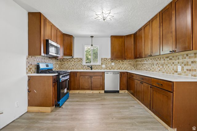 13235 S 2120 W, Riverton, UT 84065