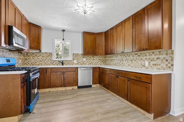 13235 S 2120 W, Riverton, UT 84065