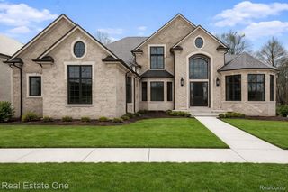2423 BUCKTHORN Drive, Shelby Charter Township, MI 48316