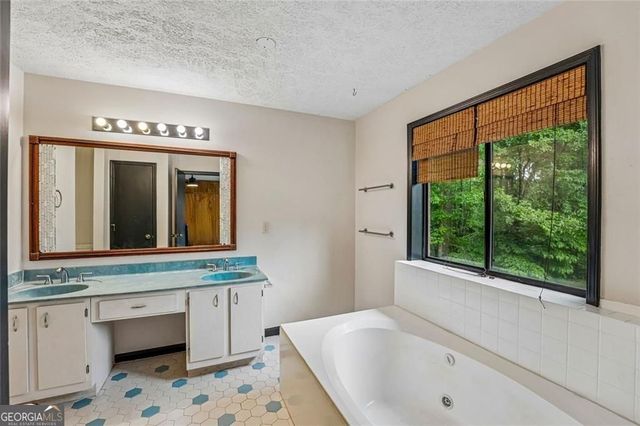 8137 Jenkins Road, Winston, GA 30187