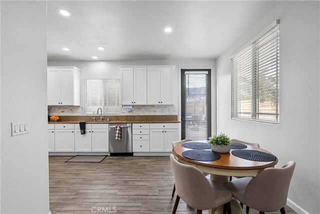 19904 Holly Drive, Saugus, CA 91350