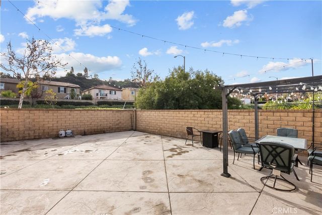 19904 Holly Drive, Saugus, CA 91350
