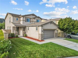 19904 Holly Drive, Saugus, CA 91350