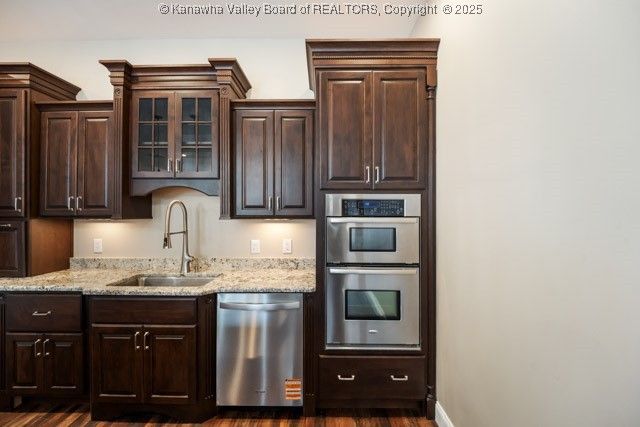 208 Hemlock Street, Eleanor, WV 25070