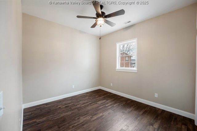 208 Hemlock Street, Eleanor, WV 25070