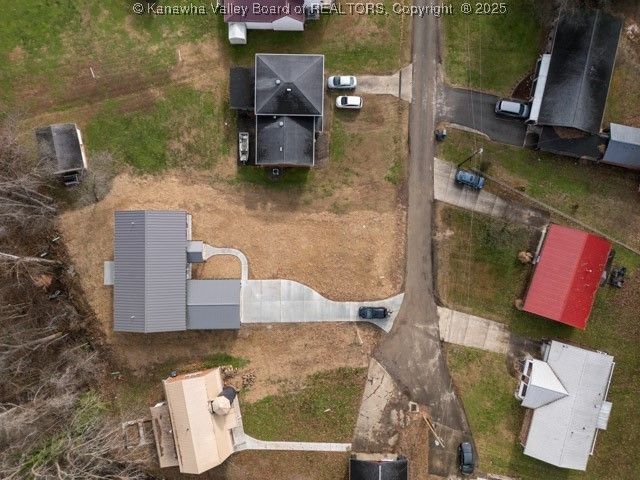 208 Hemlock Street, Eleanor, WV 25070