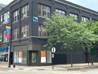 245 W North Avenue, Chicago, IL 60610