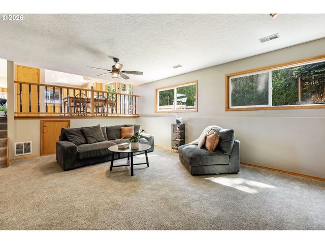 2644 Se PALOMA Ter, Gresham, OR 97080