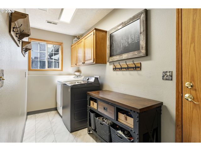 2644 Se PALOMA Ter, Gresham, OR 97080