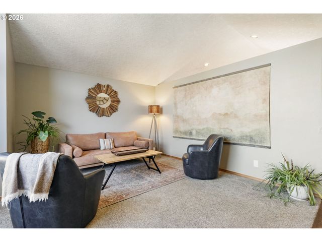 2644 Se PALOMA Ter, Gresham, OR 97080