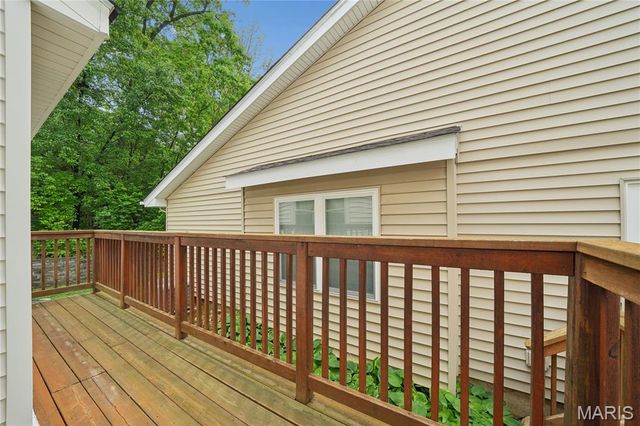 528 Spring Glen Drive, Ballwin, MO 63021