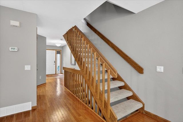 18 Hidden Hollow Trail, Madison, WI 53717