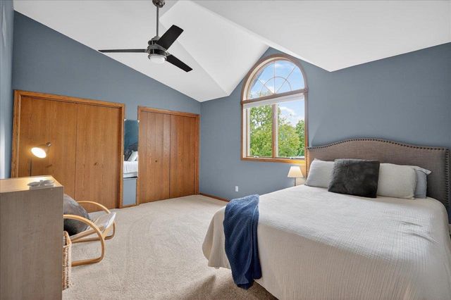18 Hidden Hollow Trail, Madison, WI 53717