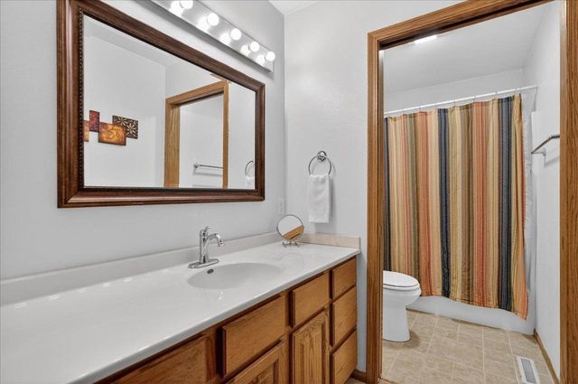 18 Hidden Hollow Trail, Madison, WI 53717
