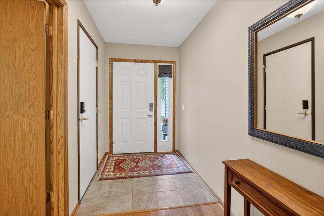 18 Hidden Hollow Trail, Madison, WI 53717