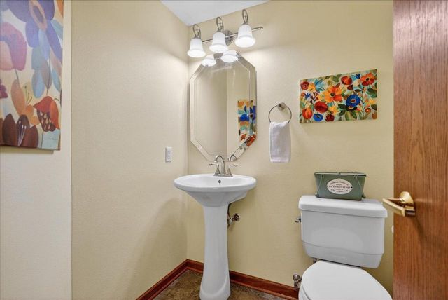 18 Hidden Hollow Trail, Madison, WI 53717