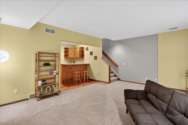 18 Hidden Hollow Trail, Madison, WI 53717