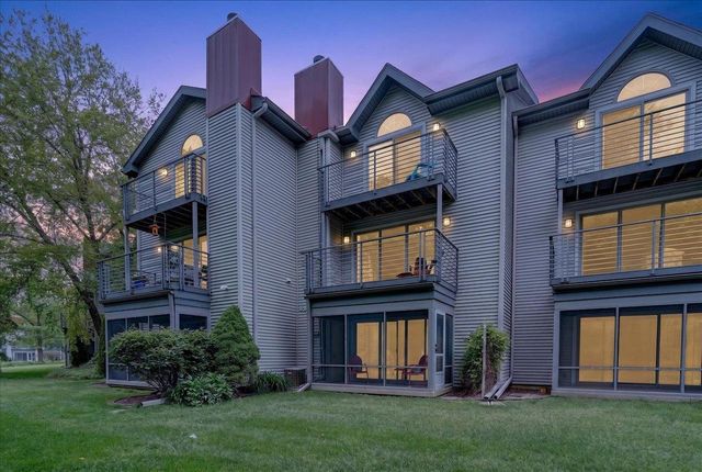 18 Hidden Hollow Trail, Madison, WI 53717