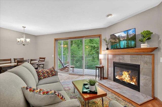 18 Hidden Hollow Trail, Madison, WI 53717