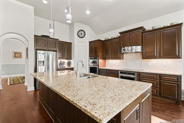 919 Sutters Rim, San Antonio, TX 78258