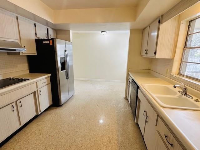 1046 CHINABERRY ROAD, Clearwater, FL 33764