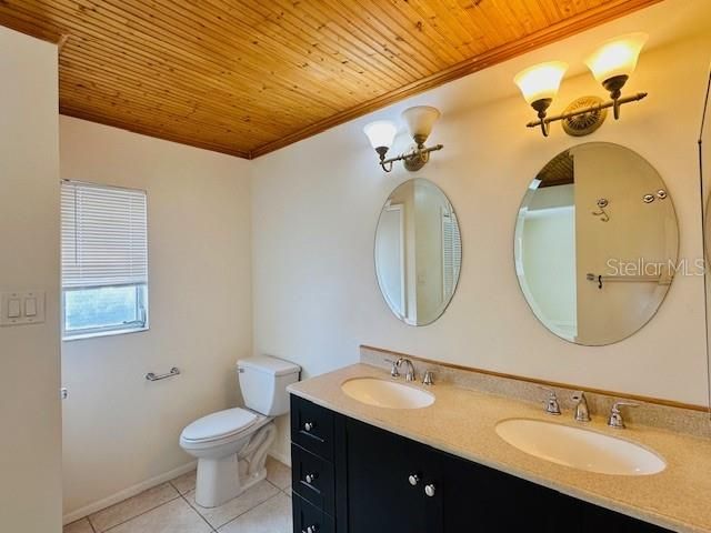 1046 CHINABERRY ROAD, Clearwater, FL 33764