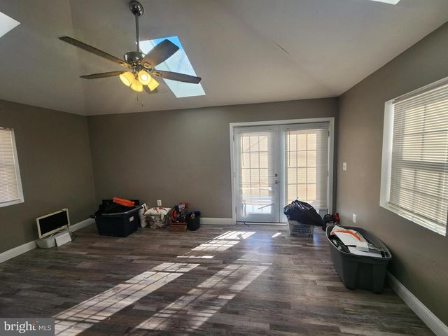 3213 SPAULDING AVE, Baltimore, MD 21215