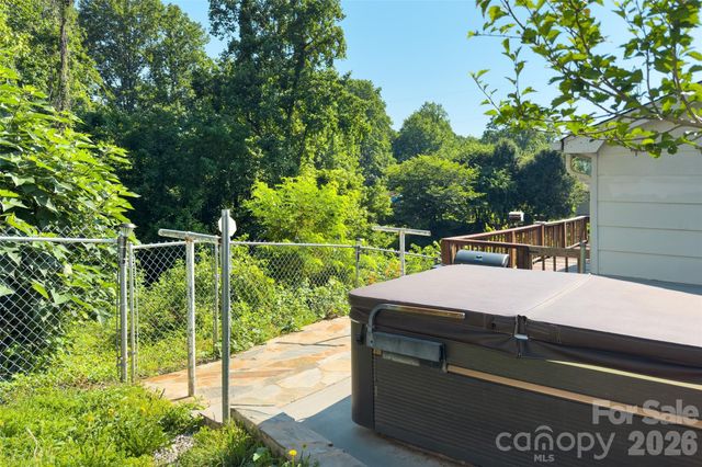119 Seagle Street, Marion, NC 28752