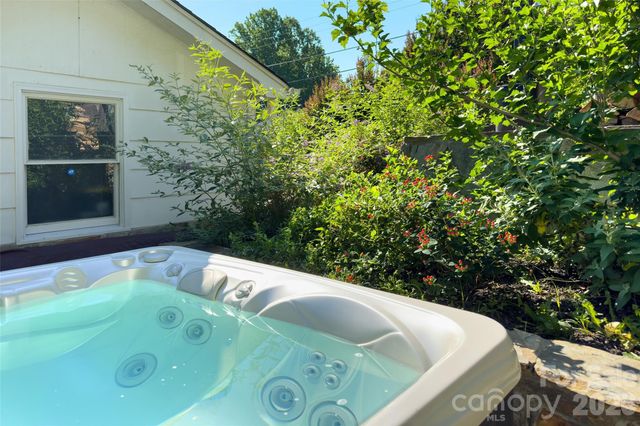 119 Seagle Street, Marion, NC 28752