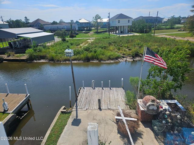 11028 Minnesota Street, Bay Saint Louis, MS 39520