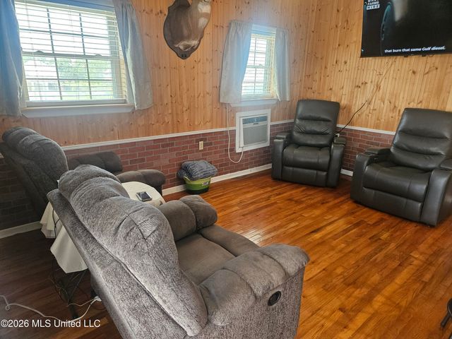 11028 Minnesota Street, Bay Saint Louis, MS 39520