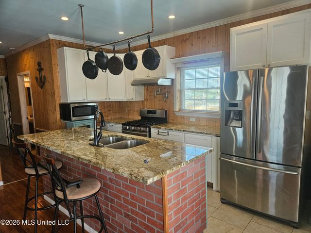 11028 Minnesota Street, Bay Saint Louis, MS 39520