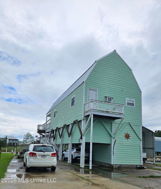 11028 Minnesota Street, Bay Saint Louis, MS 39520