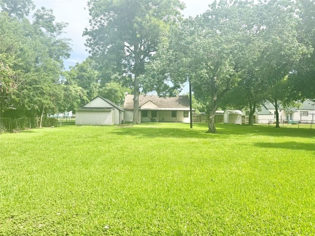 212 South Street, Baytown, TX 77520
