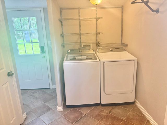 212 South Street, Baytown, TX 77520