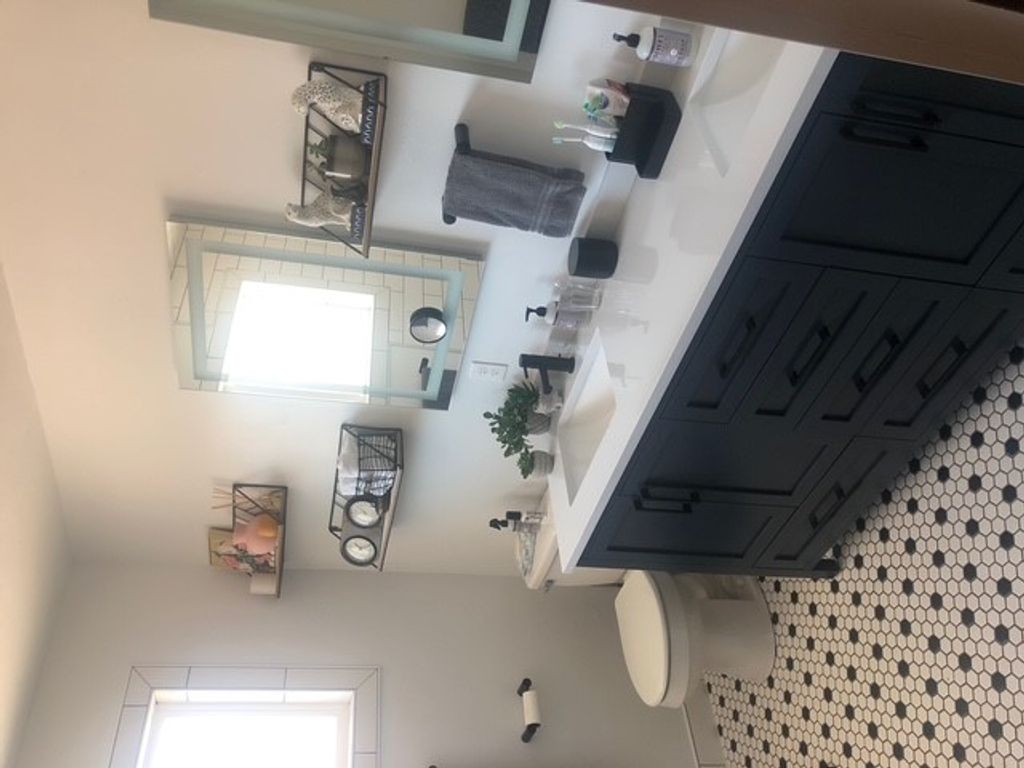 Image 12 of property listing at 50588 Us Highway 93, Polson, MT 59860