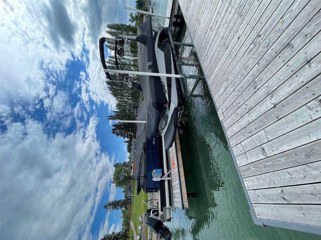 Image 21 of property listing at 50588 Us Highway 93, Polson, MT 59860