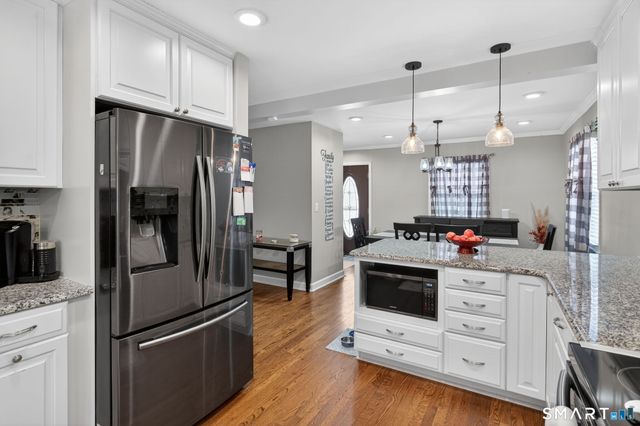 83 Deerfield Drive, Manchester, CT 06040