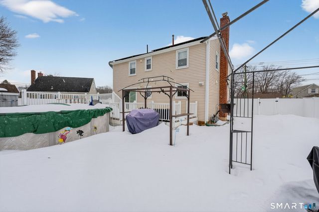 83 Deerfield Drive, Manchester, CT 06040