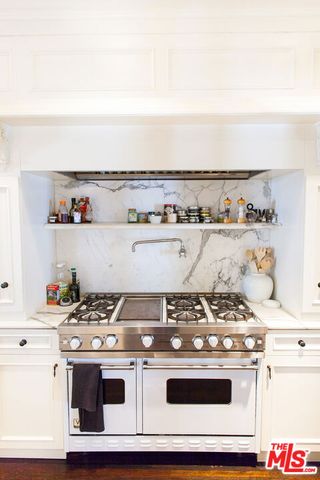 624 Trenton Drive, Beverly Hills, CA 90210