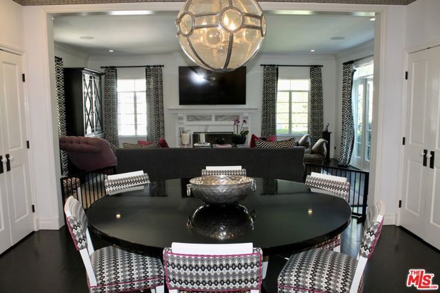 624 Trenton Drive, Beverly Hills, CA 90210