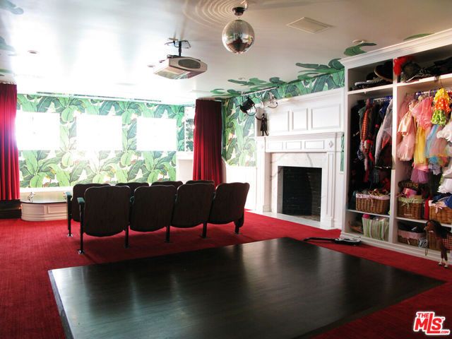 624 Trenton Drive, Beverly Hills, CA 90210