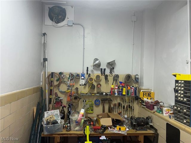 755 Wick Avenue, Youngstown, OH 44505