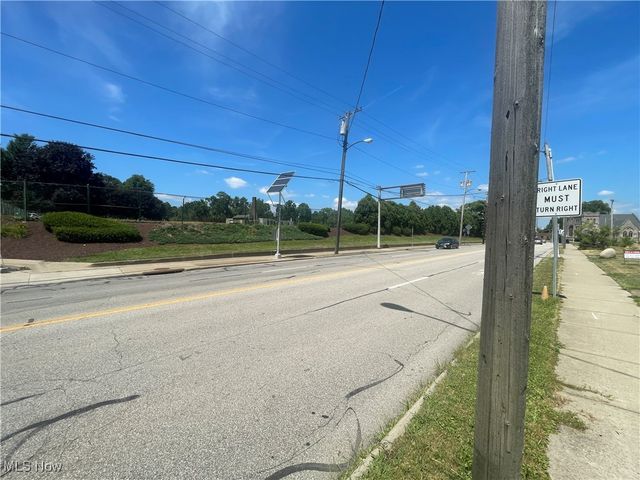 755 Wick Avenue, Youngstown, OH 44505